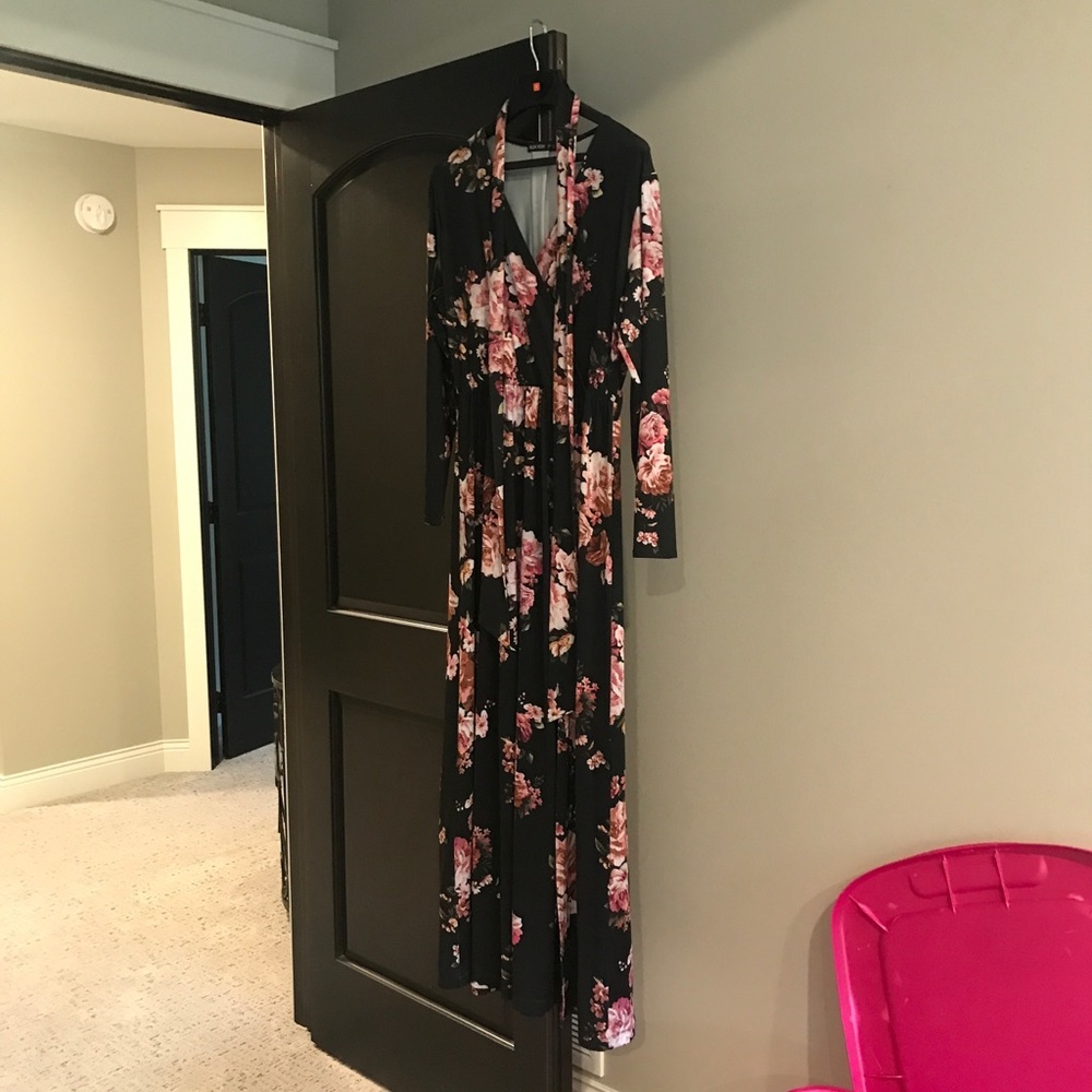 Black Floral Maxi